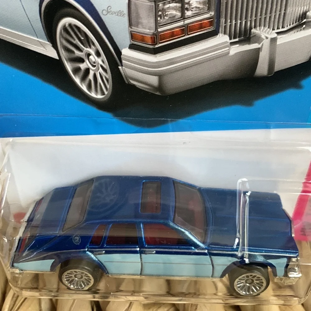 Hot Wheels 1982 Cadillac GM Seville Car Mattel HW 80s Blue Caddy Hotwheels New